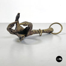 Charger l'image dans la galerie, Bronze pheasant claw game-holder, 1800s