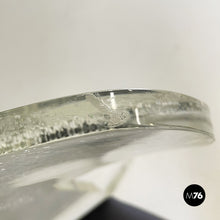 将图片加载到图库查看器,Chairs in thick plexiglass and black sky, 1980s