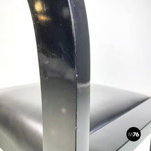 将图片加载到图库查看器,Chairs in black lacquered wood and black leather, 1980s