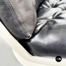 画像をギャラリービューアに読み込む, Leather armchair by Play, 1970s