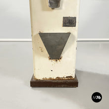 画像をギャラリービューアに読み込む, Floor electric popcorn machine, 1960s