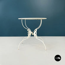 画像をギャラリービューアに読み込む, Garden chairs and table in white wrought iron, 1960s