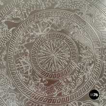 画像をギャラリービューアに読み込む, Ethnic table and stools in brown metal, 1990s