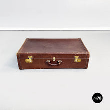 画像をギャラリービューアに読み込む, Luggage in brown leather, 1970s