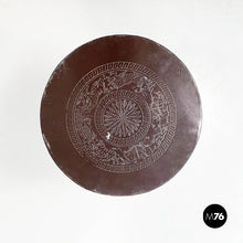 画像をギャラリービューアに読み込む, Ethnic table and stools in brown metal, 1990s