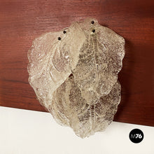 Charger l'image dans la galerie, Brass and glass leaves applique by Zero Quattro section of Fontana Arte, 1950s
