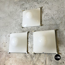 将图片加载到图库查看器,Aluminum and white plastic wall lamps by Martinelli Luce, 1970s