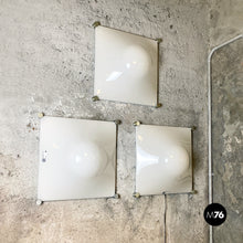 将图片加载到图库查看器,Aluminum and white plastic wall lamps by Martinelli Luce, 1970s