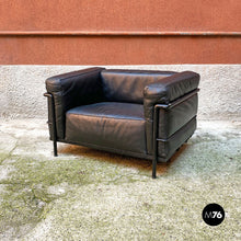 Carica l'immagine nel visualizzatore di Gallery, Black metal and leather Lc3 armchairs by Le Corbusier, Jeannaret and Perriand for Cassina, 1990s