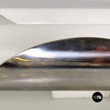 画像をギャラリービューアに読み込む, Curved metal sheet wall lamp, 1970s