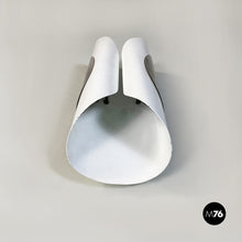 画像をギャラリービューアに読み込む, Curved metal sheet wall lamp, 1970s