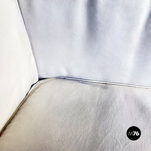 画像をギャラリービューアに読み込む, Lc2 sofa by Le Corbusier, Jeanneret and Perriand for Cassina, 1980s