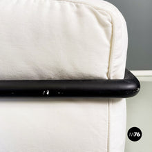 画像をギャラリービューアに読み込む, Lc2 sofa by Le Corbusier, Jeanneret and Perriand for Cassina, 1980s