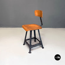 画像をギャラリービューアに読み込む, Iron and wood industrial stools, 1960s