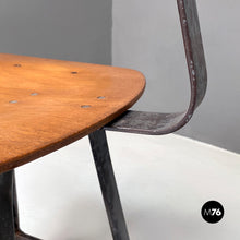 画像をギャラリービューアに読み込む, Iron and wood industrial stools, 1960s