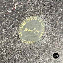 画像をギャラリービューアに読み込む, La Lune Sous Le Chapeau table lamp by Man Ray for Sirrah, 1980s