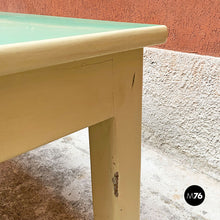 画像をギャラリービューアに読み込む, Creamy white wood and aquamarine formica kitchen table, 1940s