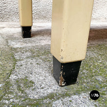 画像をギャラリービューアに読み込む, Creamy white wood and aquamarine formica kitchen table, 1940s