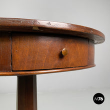 将图片加载到图库查看器，Wooden dining table, 1930s
