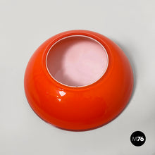 将图片加载到图库查看器，Pocket emptier in orange glass, 1970s
