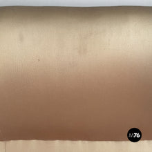 Carica l'immagine nel visualizzatore di Gallery, Pink beige silk sofa, 1940s
