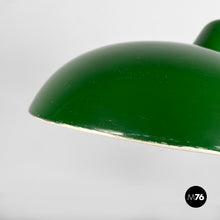Carica l&#39;immagine nel visualizzatore di Gallery, Table lamp in green metal, 1950s
