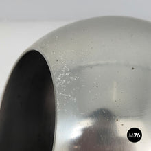 Load image into Gallery viewer, Table lamps 586 by Gino Sarfatti for Arteluce, 1960s
