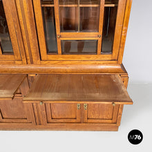 Charger l'image dans la galerie, Sideboard in wood and glass, 1920s
