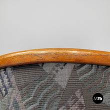 将图片加载到图库查看器，Chair in wood and patterned fabric, 1930s
