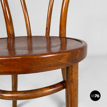 将图片加载到图库查看器，Chairs in wood, 1930s
