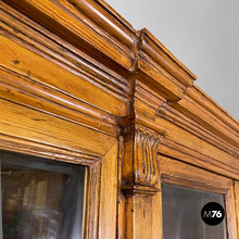 画像をギャラリービューアに読み込む, Sideboard in wood and glass, 1930s
