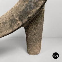 Carica l'immagine nel visualizzatore di Gallery, Stone stool, 1930s
