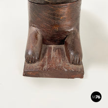 Carica l&#39;immagine nel visualizzatore di Gallery, Wooden cat jewelry box or object holder, 1920s

