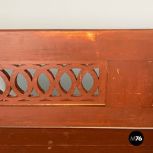 画像をギャラリービューアに読み込む, Bench in red wood, 1930s
