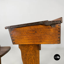 将图片加载到图库查看器，School desk in wood, 1930s
