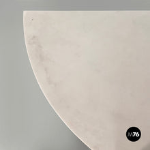 Carica l'immagine nel visualizzatore di Gallery, Display stand in white and pink marble, 1970s
