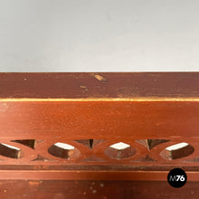 画像をギャラリービューアに読み込む, Bench in red wood, 1930s
