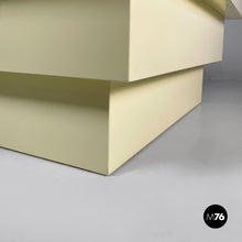 将图片加载到图库查看器，Pedestal in light yellow wood, 1980s
