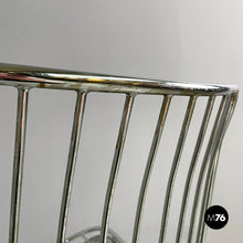 将图片加载到图库查看器，Chairs in steel, 1970s
