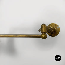 将图片加载到图库查看器，Wall lamp in brass and glass, 1940s
