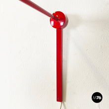 Carica l&#39;immagine nel visualizzatore di Gallery, Wall adjustable arm lamp in red and white metal, 1970s
