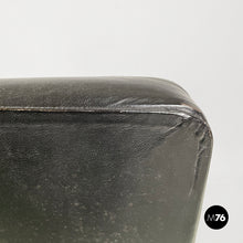 画像をギャラリービューアに読み込む, Chair in black leather and steel, 1980s
