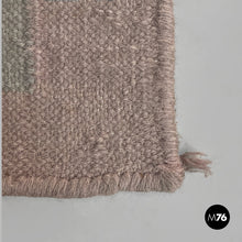 Carica l'immagine nel visualizzatore di Gallery, Short-pile rug with geometric pattern, 1980s

