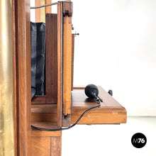 Load image into Gallery viewer, Analogue floor camera in wood and brass, 1900s
