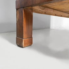 Load image into Gallery viewer, Chest of drawers in wood, early 19th century
