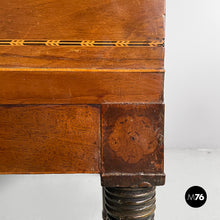 将图片加载到图库查看器，Desk in wood, late 1800s
