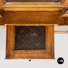 画像をギャラリービューアに読み込む, Sideboard in wood and glass, 1930s
