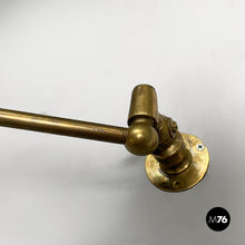将图片加载到图库查看器，Wall lamp in brass and glass, 1940s
