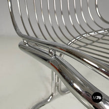 将图片加载到图库查看器，Chairs in steel, 1970s
