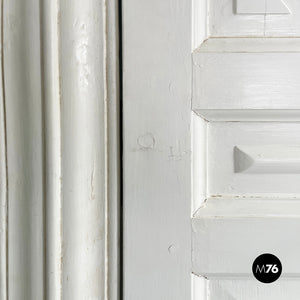 Double swing door entirely in white wood, early 1900s